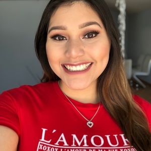 Meet your Posher, Giselle